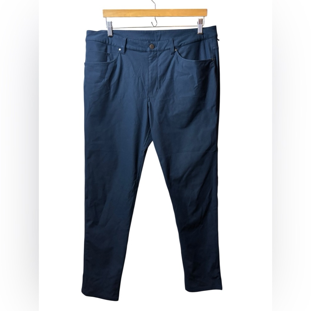 LULULEMON | navy pants